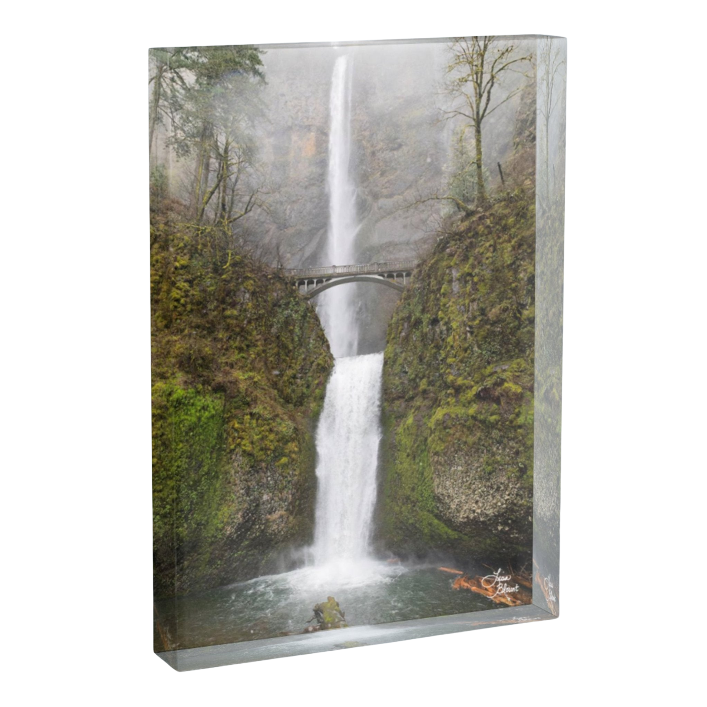 Multnomah Falls acrylic block 5×7 – freestanding desk decor, Benson Bridge. Perfect for gift-giving.